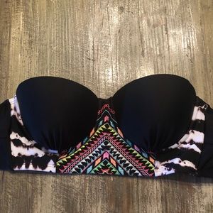 Strapless swim top